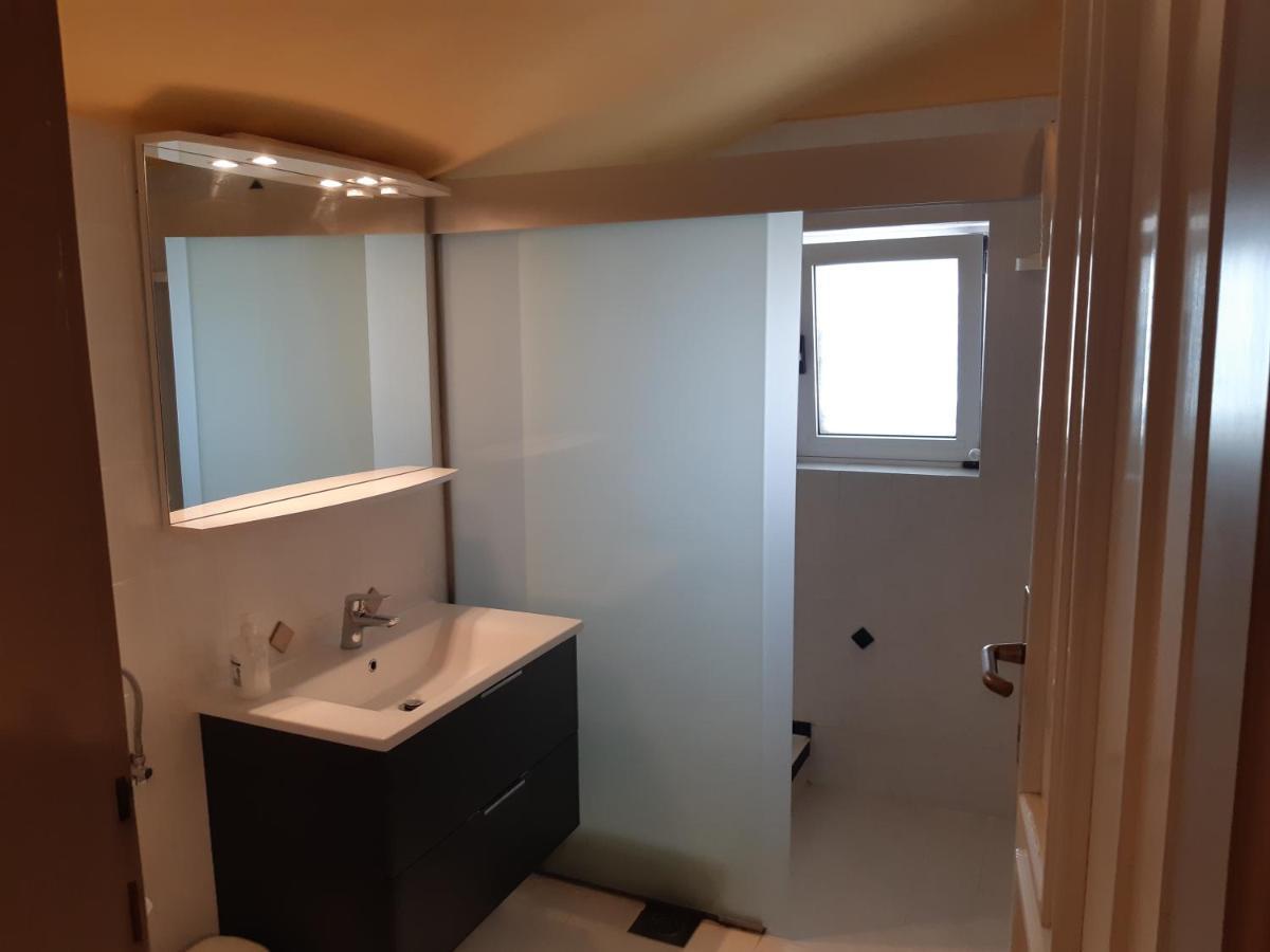 Apartments Bellavista Ровиньско село Экстерьер фото