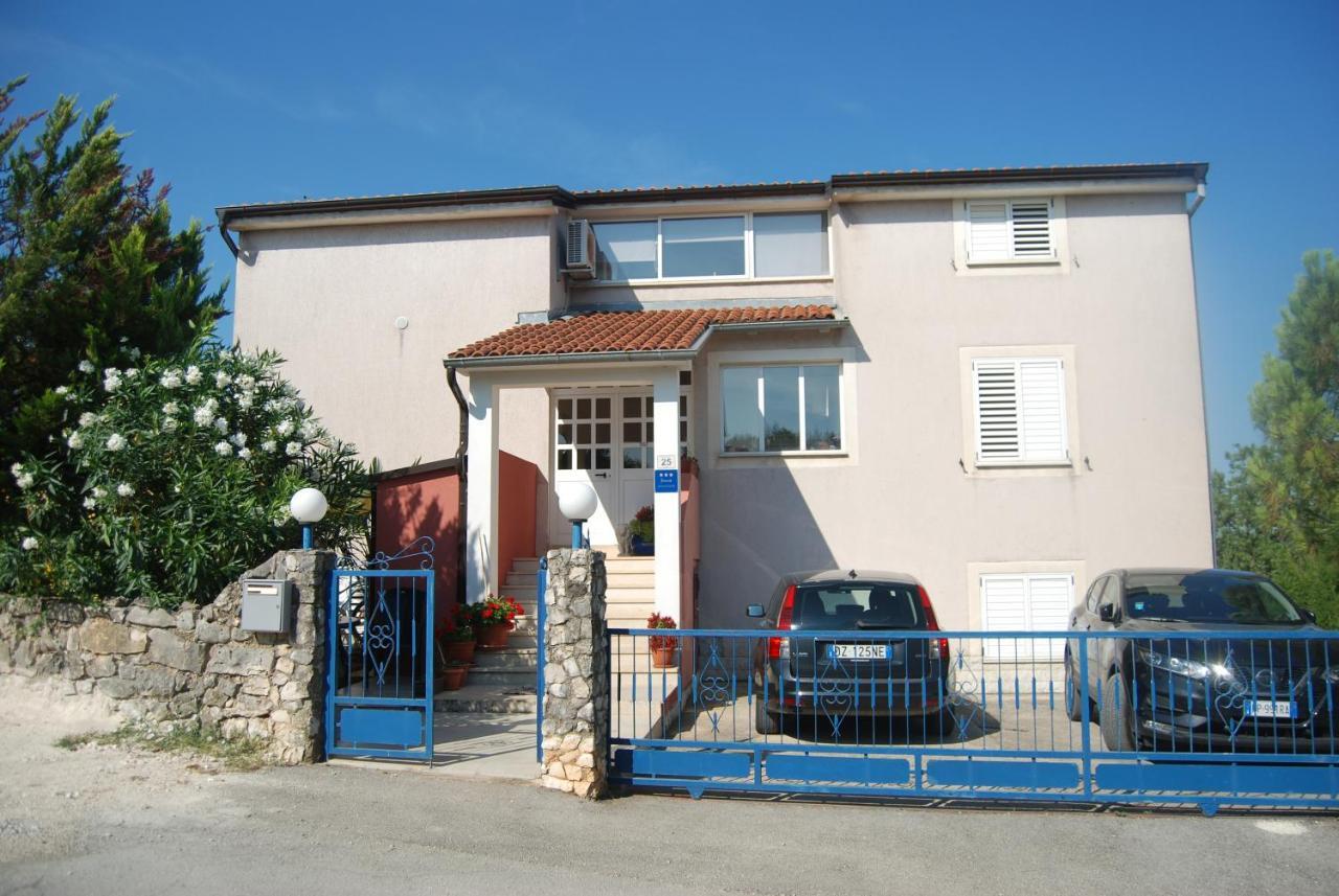 Apartments Bellavista Ровиньско село Экстерьер фото